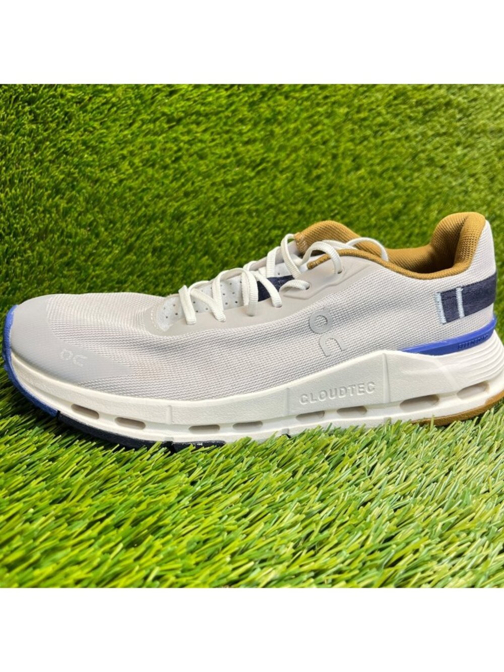 On Cloudnova Form 2 Womens Size 8 Silver Gray Athletic Running Shoes Sneakers - Picture 3 of 10